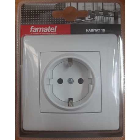 Toma Corriente 16A 250V Habitat 15